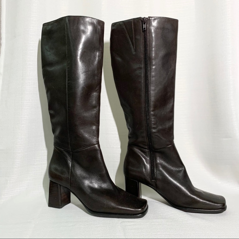 ❌SOLD❌Vintage 90s square toe boots